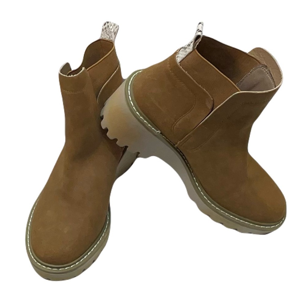 Nicole Miller Women’s Pocas Wedge Lug Platform Chelsea Light Tan Like New Size 7